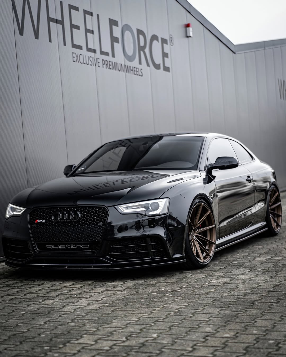 Wheelforce CF.3-FFR (Flowforged)  10,5x20 UC ET26 5x112 (F-2585)